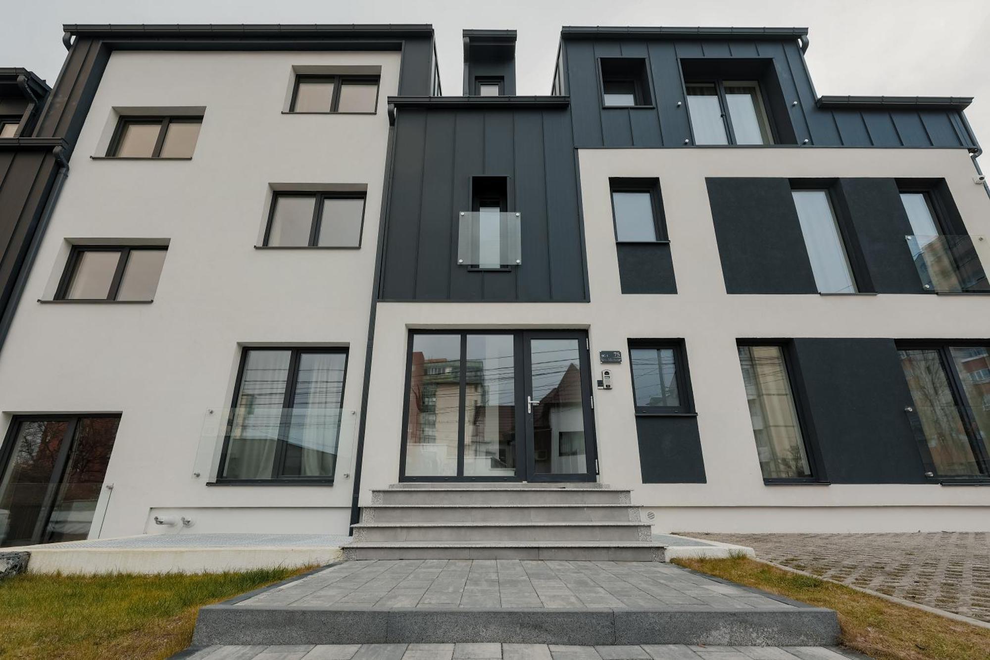 Aparthotel Nest Inn Meteor Cluj-Napoca Extérieur photo